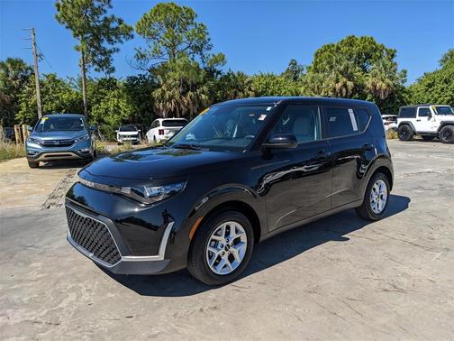 2024 Kia Soul LX