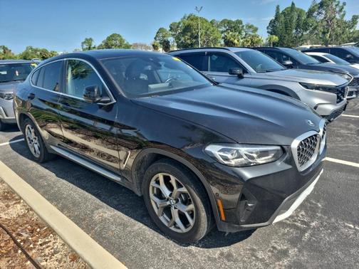 2024 BMW X4 xDrive30i
