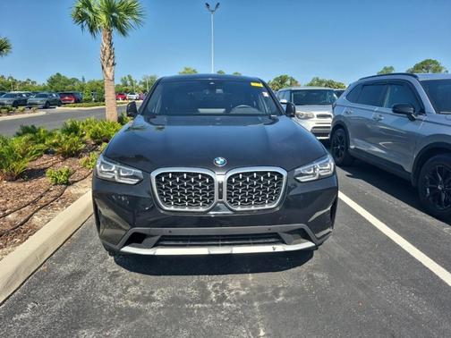 2024 BMW X4 xDrive30i