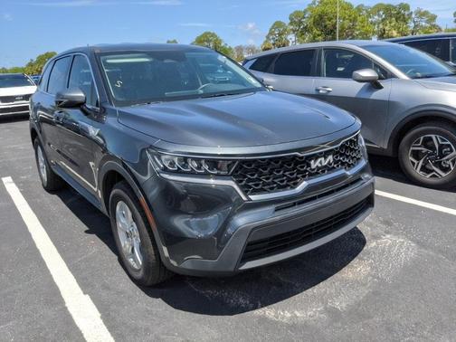 2023 Kia Sorento LX