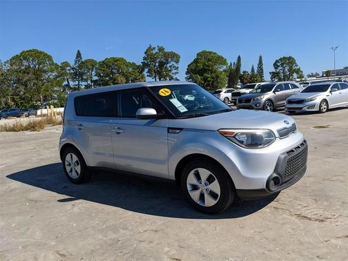 2016 Kia Soul Base