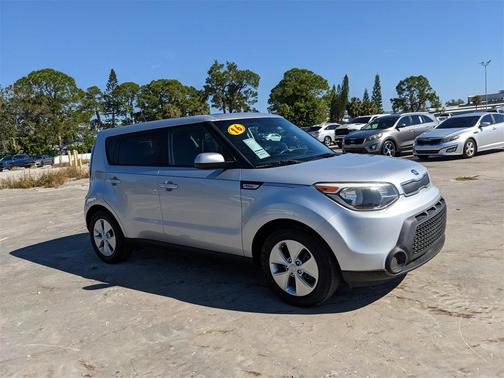 2016 Kia Soul Base