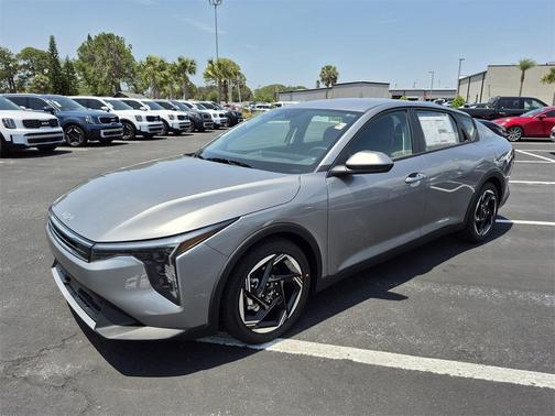 2025 Kia K4 EX