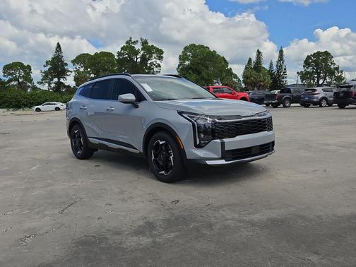 Gray 2027 Kia Sportage EX