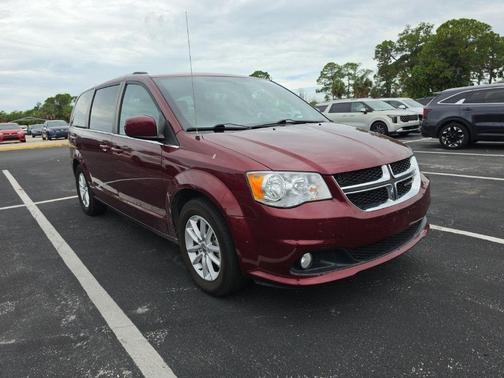 Octane Red Pearlcoat 2018 Dodge Grand Caravan SXT