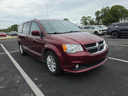 Octane Red Pearlcoat 2018 Dodge Grand Caravan SXT