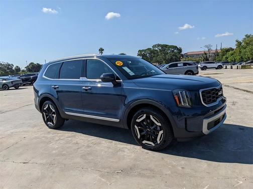 2023 Kia Telluride S