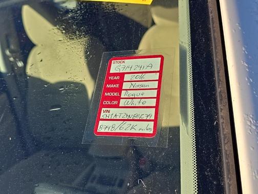 2016 Nissan Rogue SV