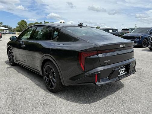2025 Kia K4 GT-Line Turbo