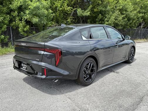 2025 Kia K4 GT-Line Turbo