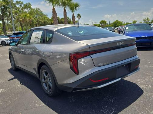 Steel Gray 2026 Kia K4 LXS