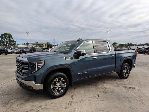 2024 GMC Sierra 1500 SLT
