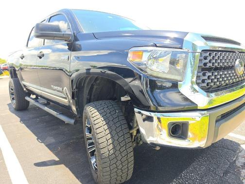 Midnight Black Metallic 2021 Toyota Tundra SR5