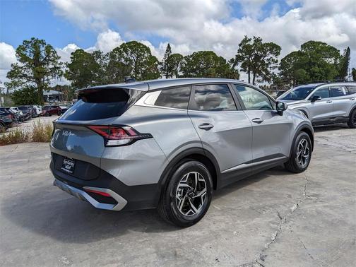 2024 Kia Sportage LX