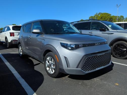 2024 Kia Soul LX
