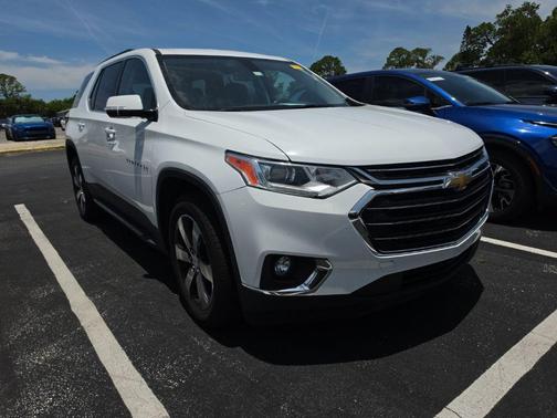 Summit White 2019 Chevrolet Traverse LT Leather