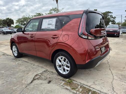 2025 Kia Soul S