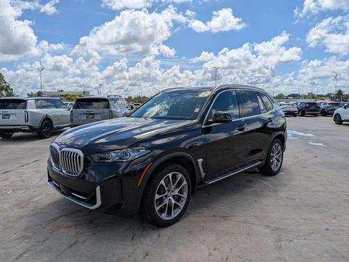 Black Sapphire Metallic 2024 BMW X5 sDrive40i