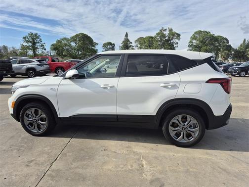 2024 Kia Seltos LX