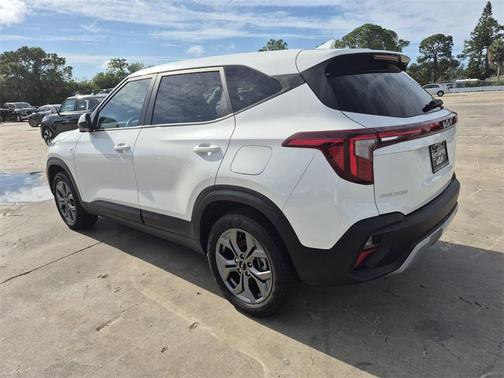 2024 Kia Seltos LX