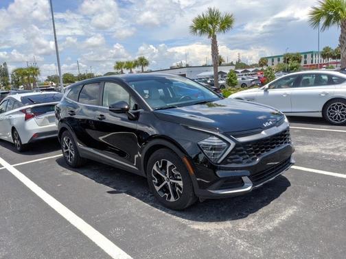 2024 Kia Sportage EX