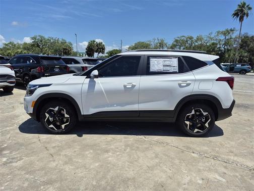 2025 Kia Seltos EX
