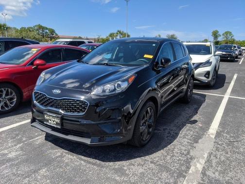 2022 Kia Sportage LX