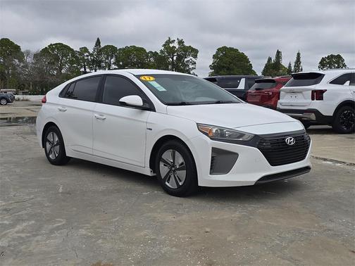 2017 Hyundai IONIQ Hybrid Blue