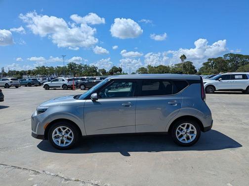 Steel Gray 2023 Kia Soul S