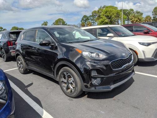 2022 Kia Sportage LX