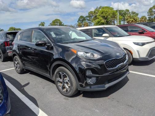 2022 Kia Sportage LX