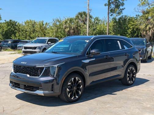 Metal 2025 Kia Sorento SX