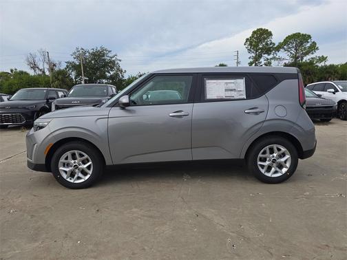 2025 Kia Soul LX