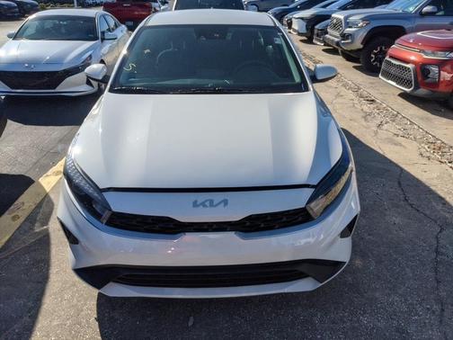 2024 Kia Forte LX