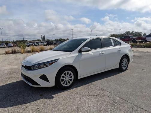 2024 Kia Forte LX