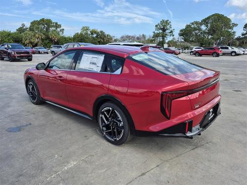 2025 Kia K4 GT-Line