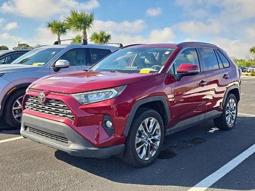 2019 Toyota RAV4 XLE Premium