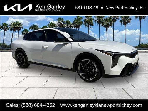2025 Kia K4 GT-Line