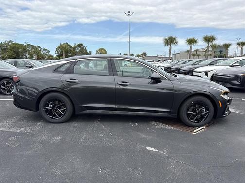 2026 Kia K5 LXS