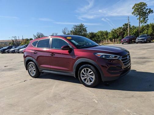 2016 Hyundai TUCSON SE