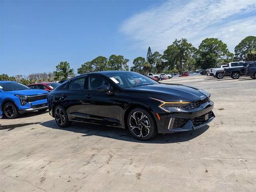 2025 Kia K5 GT-Line