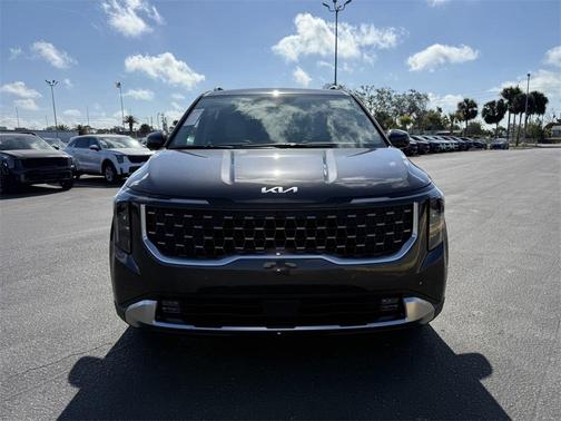 2025 Kia Carnival SX