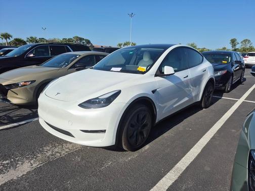 2024 Tesla Model Y Long Range