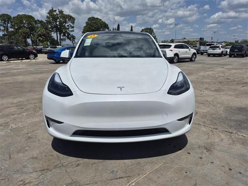 2024 Tesla Model Y Long Range