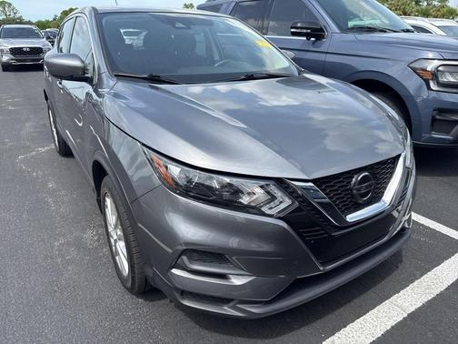 2022 Nissan Rogue Sport S