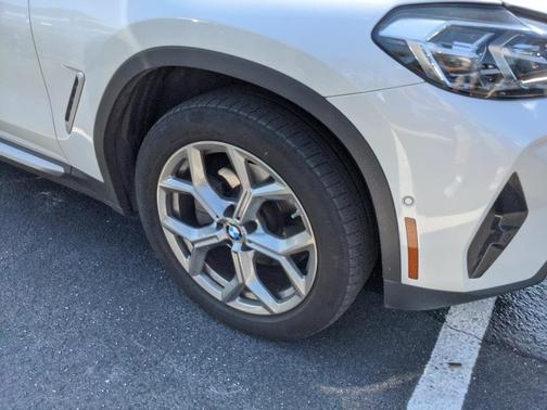 2024 BMW X4 xDrive30i