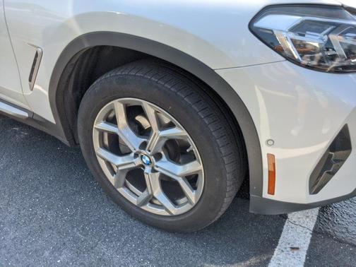 2024 BMW X4 xDrive30i