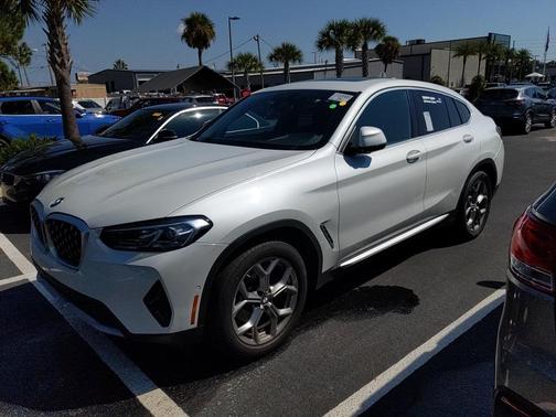 2024 BMW X4 xDrive30i