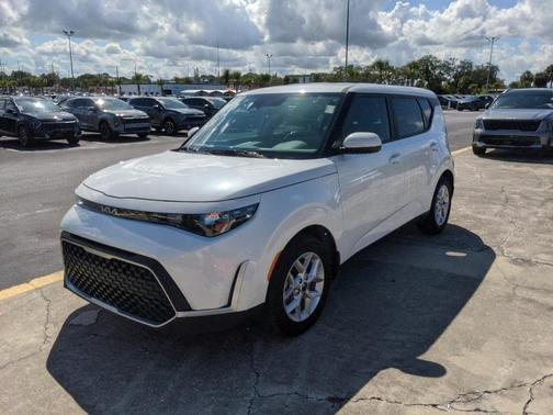 2025 Kia Soul LX
