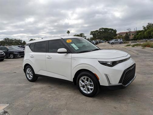 2025 Kia Soul LX